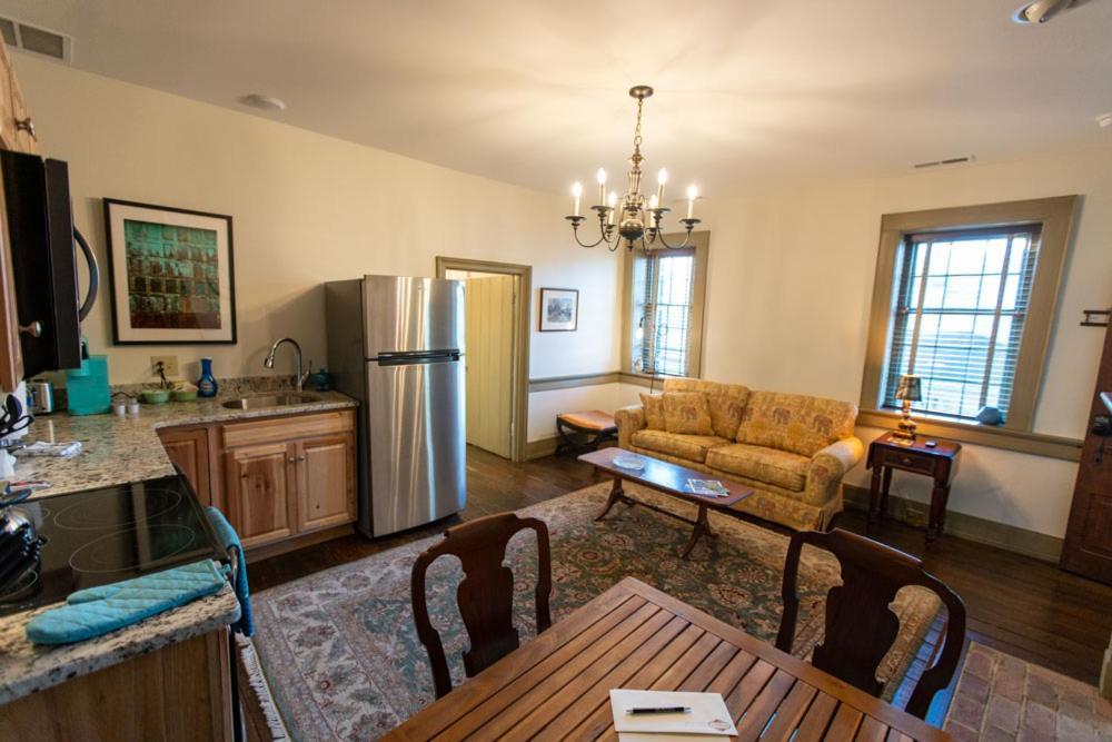 Thomas Rose Inn Lewisburg Esterno foto