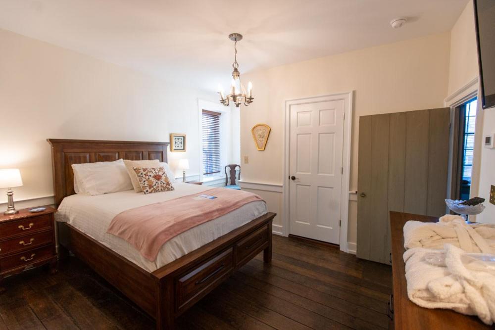 Thomas Rose Inn Lewisburg Esterno foto